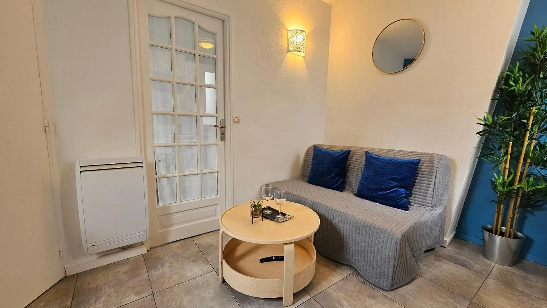 Appartement Renove Parisien En Plein Coeur De L'Ile Saint-Louis Juste En Face De Notre-Dame ! 0*, باريس فرنسا