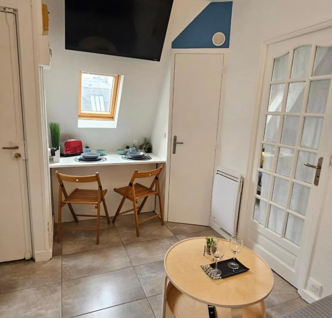 Appartement Renove Parisien En Plein Coeur De L'Ile Saint-Louis Juste En Face De Notre-Dame ! باريس